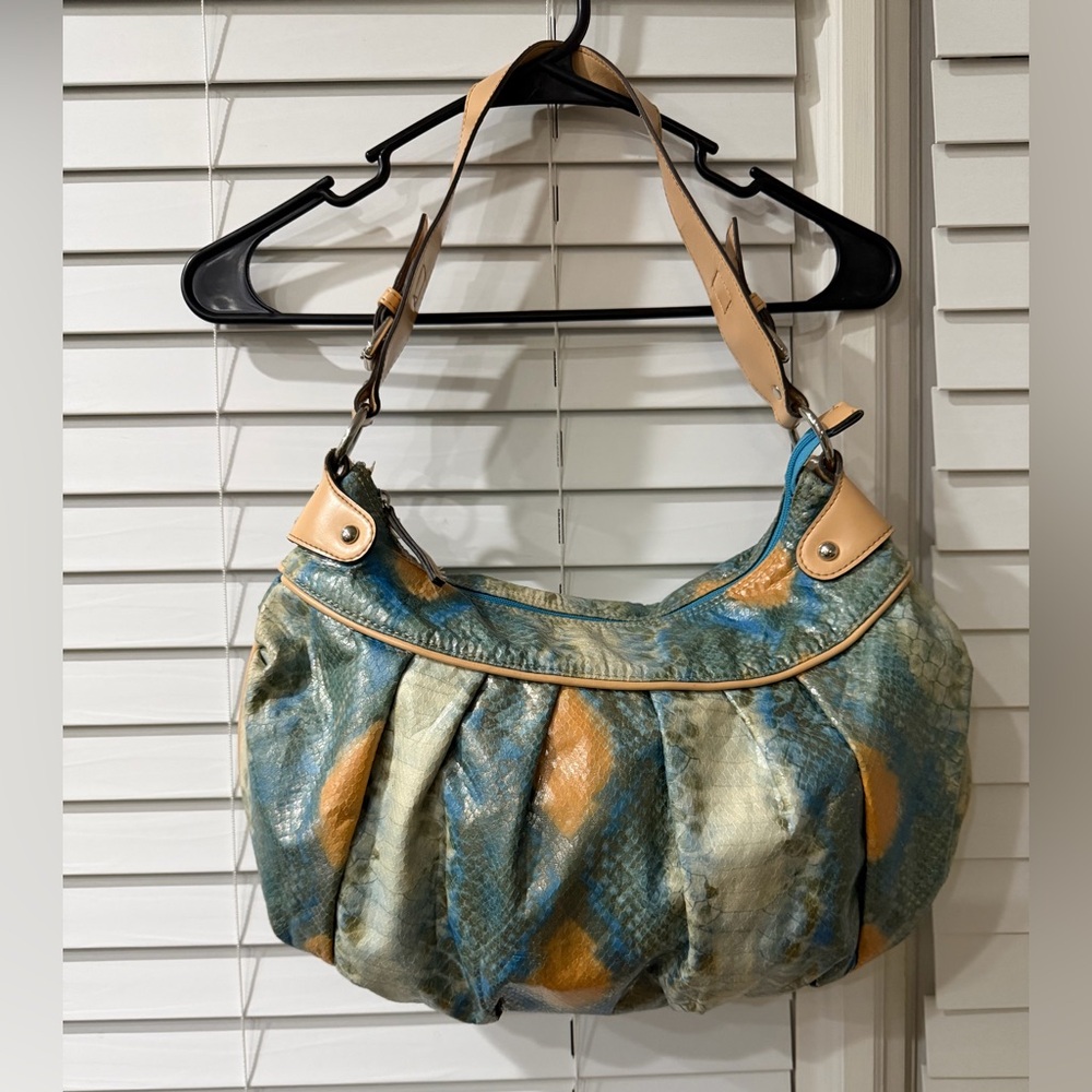 New Directions Blue and Tan Hobo Bag! 🩵🤎 Best Offer Accepted!
